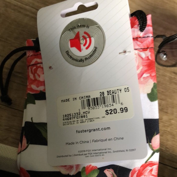 Sunglasses 😎 - Picture 4 of 8